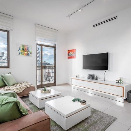 Modern & Bright 3 Bdr Close To The Beach Тель-Авив Экстерьер фото